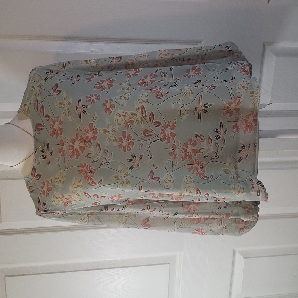 Satin & Heart Floral Lime Green Top sz L